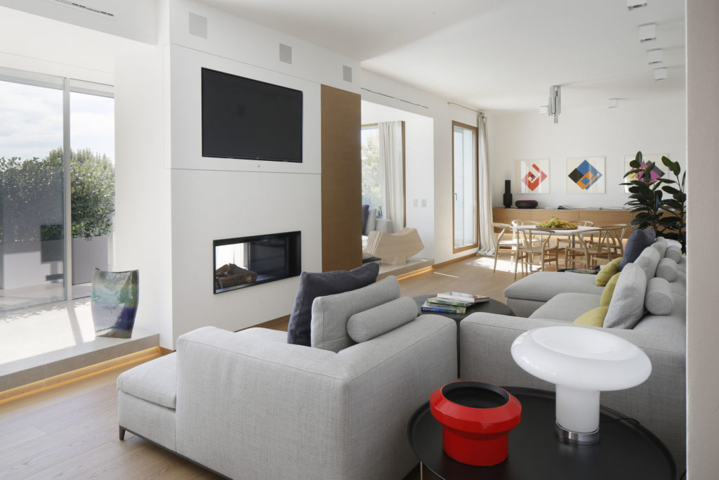 Mediolański apartament z lat 50-tych , a w nim stylowa podłoga Listone Giordano