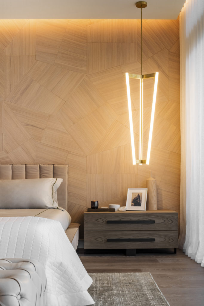 SLIDE -drewniany parkiet modularny, trapezy i trójkąty od Daniele Lago.