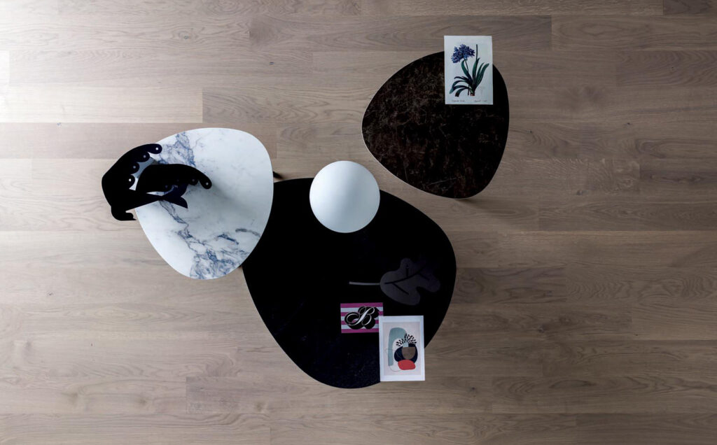 Parkiet Grigio Bretone Listone Giordano - w kolorze perłowej szarości, nawiązująca do nadmorskich terenów Bretanii.